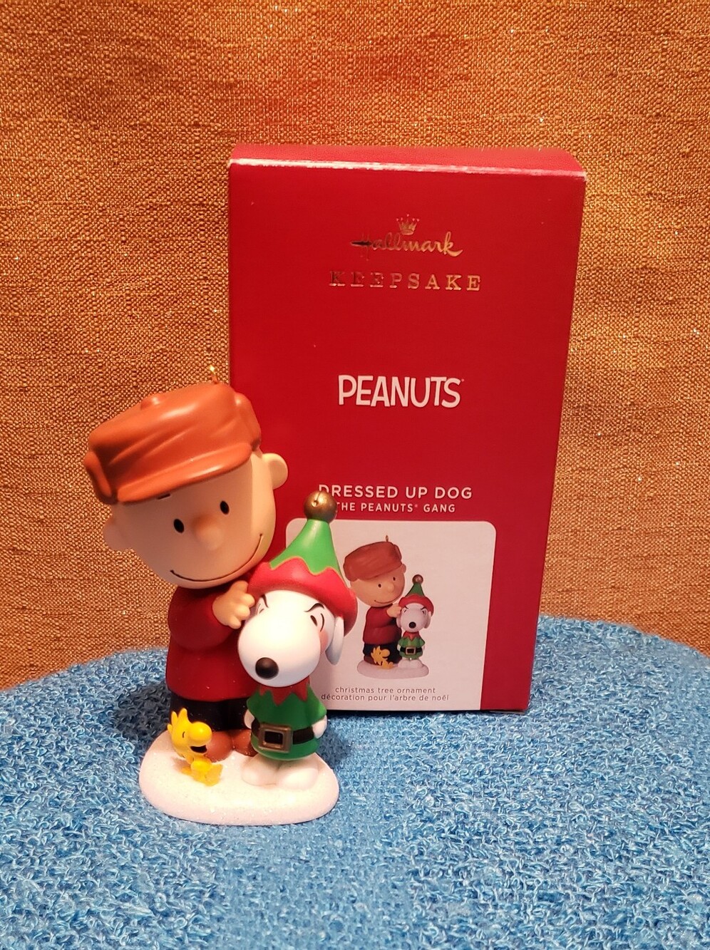 Hallmark Peanuts Snoopy & Charlie Brown in Red, Green, White